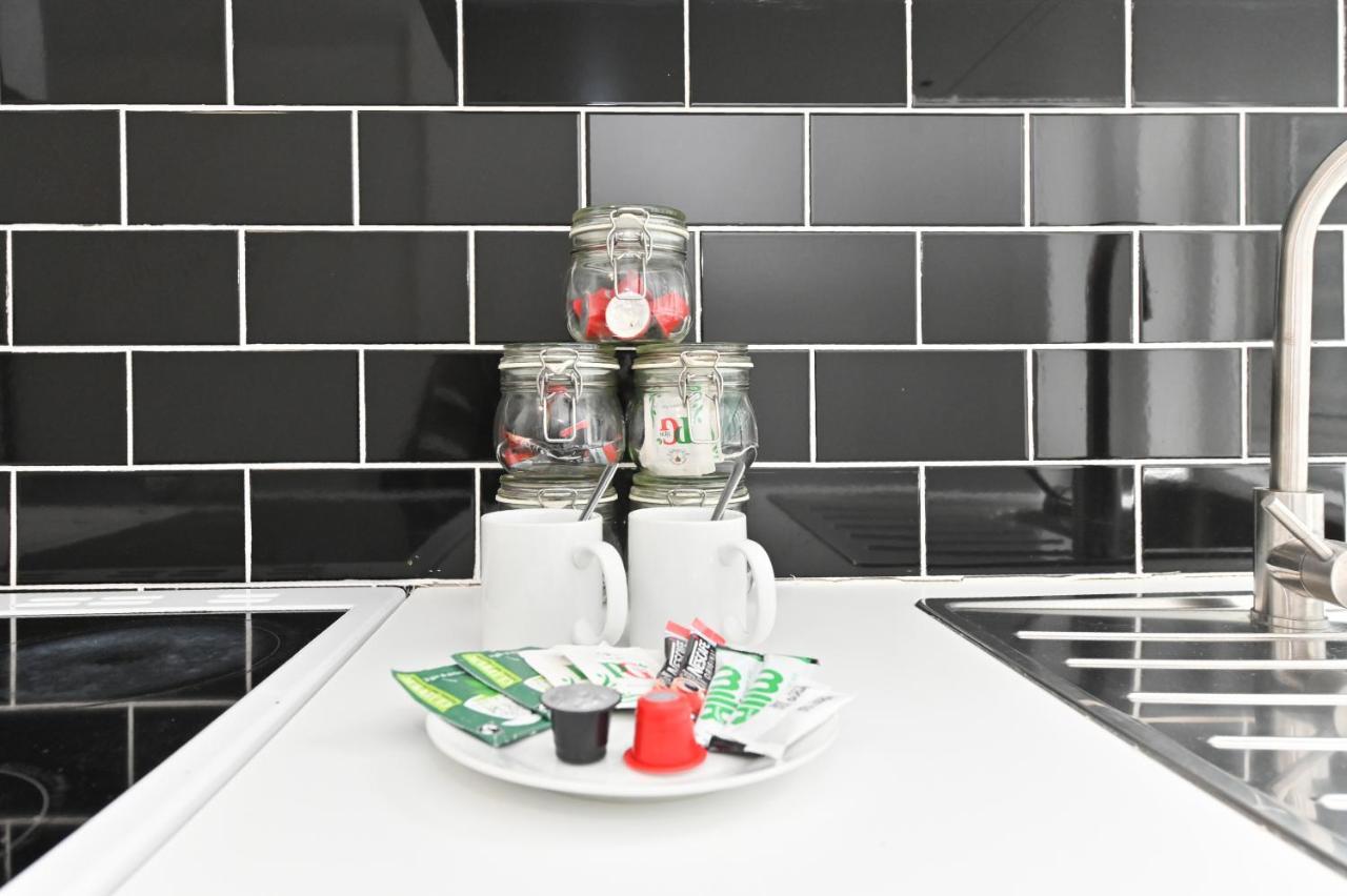 Covent Garden & Soho, Cosy & Cool, Spacious Apartment Λονδίνο Εξωτερικό φωτογραφία